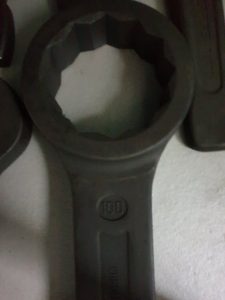 Продается набор накидных ключей